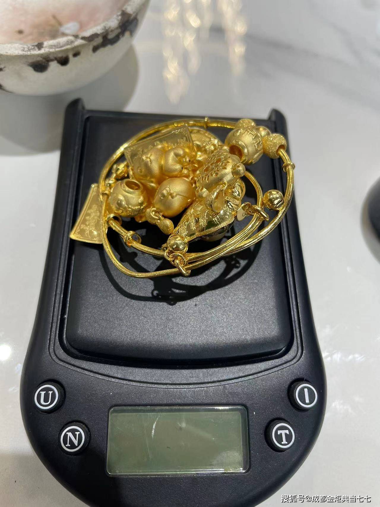 弥勒最新24小时上门回收金价方法分析(最方便真实的弥勒24小时上门回收黄金方法)